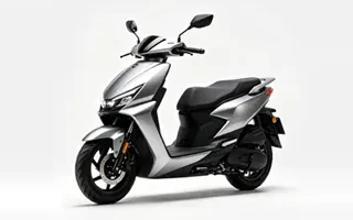 Scooter elétrica prateada