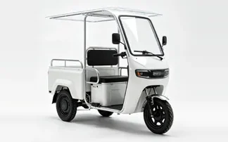 Triciclo elétrico de carga, branco, com cabine